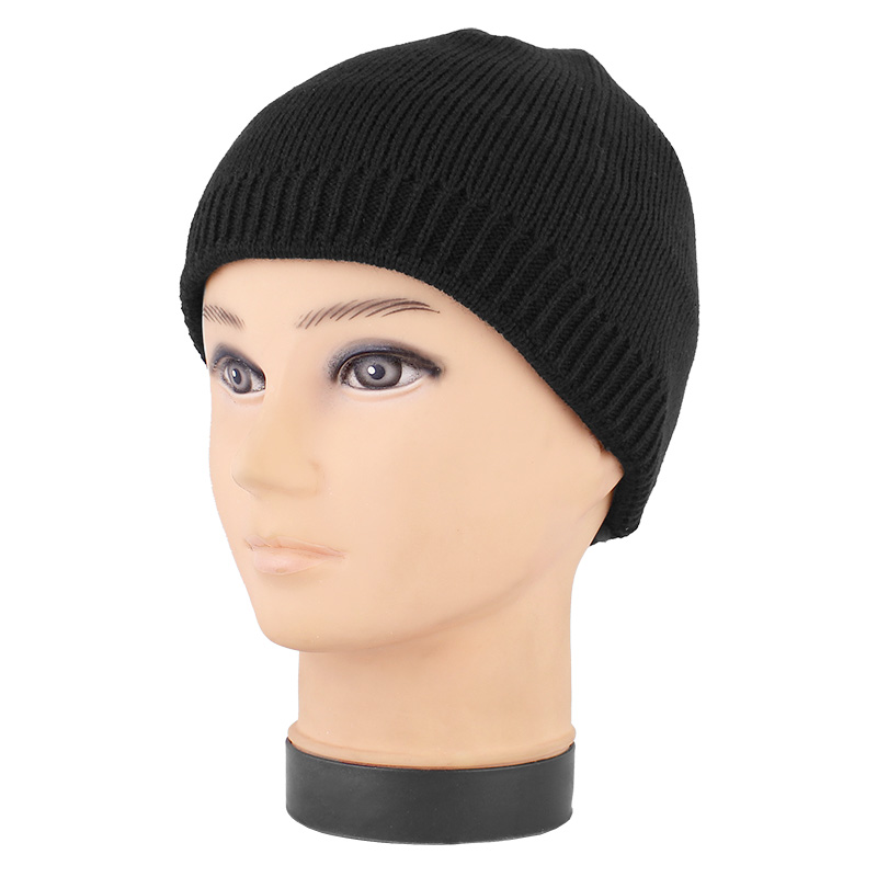 Pletená čiapka na zimu čierna Pletená čiapka na zimu čierna